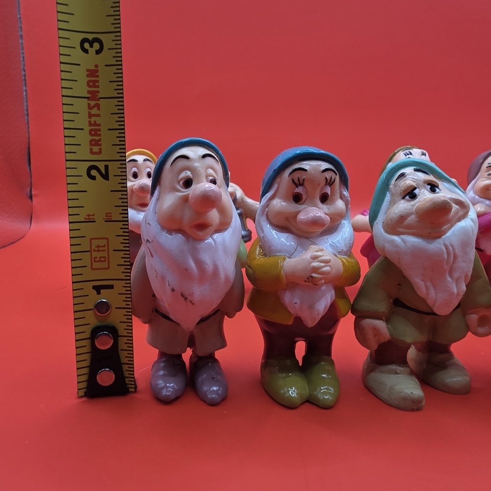 Vintage 1993 Snow White Seven Dwarfs Figures Mattel - Picture 2 of 5